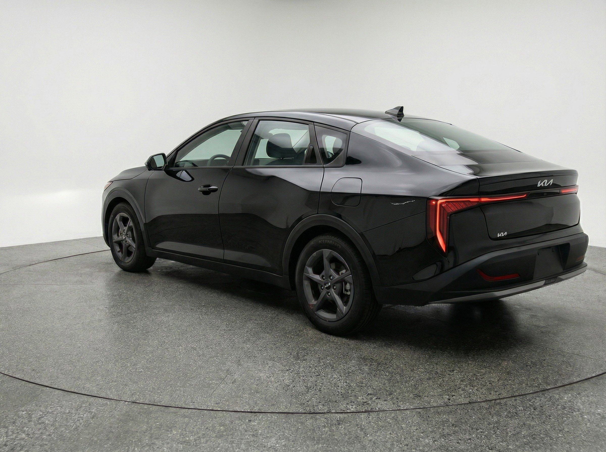 Used 2025 Kia K4 LXS image 6