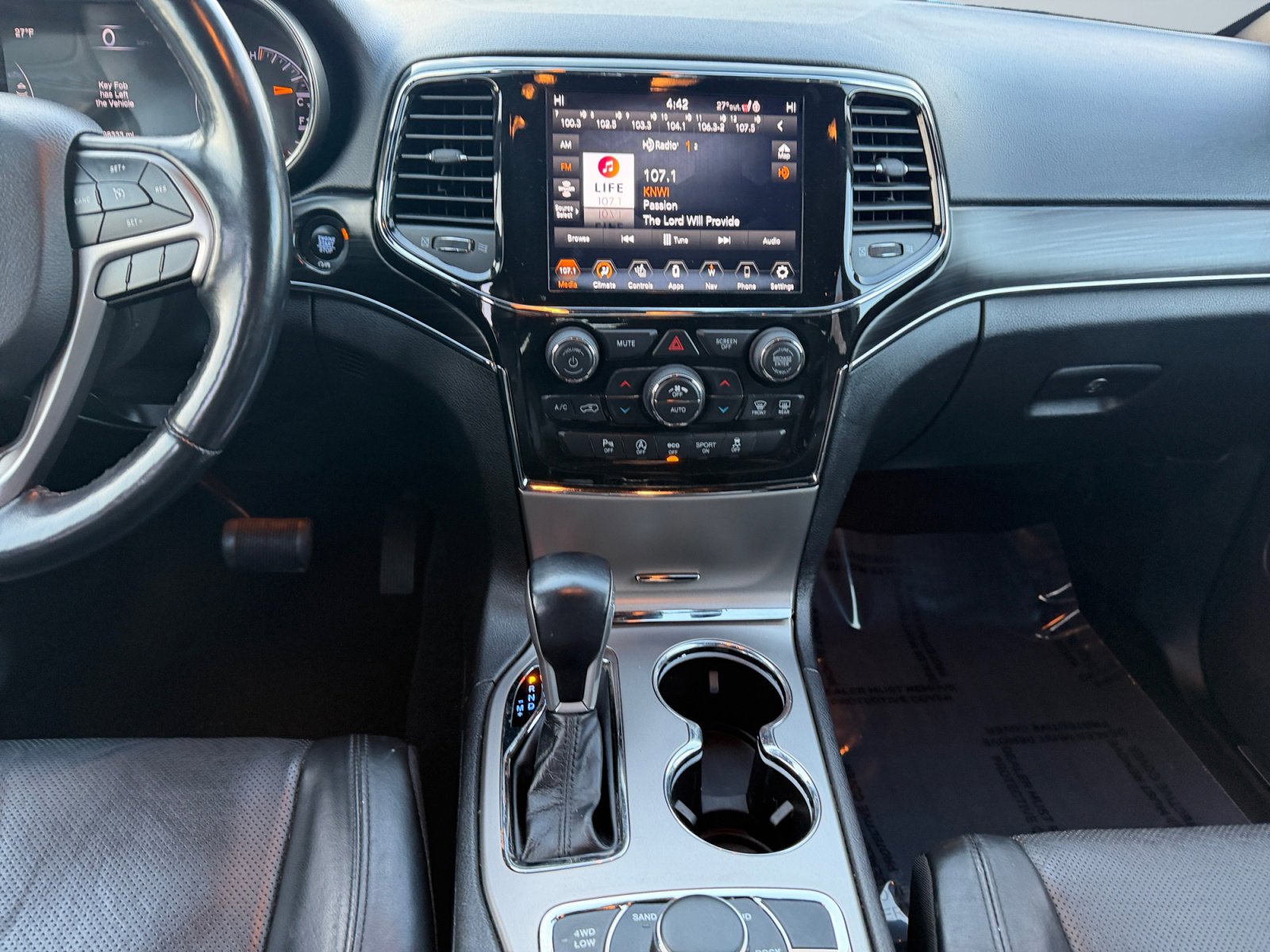 Used 2021 Jeep Grand Cherokee Limited w/ Luxury Group II image 12