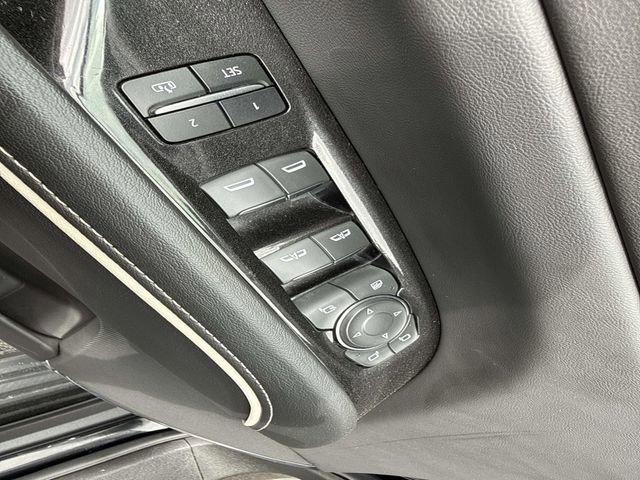 Used 2023 Cadillac Escalade ESV Sport AWD/4WD image 10