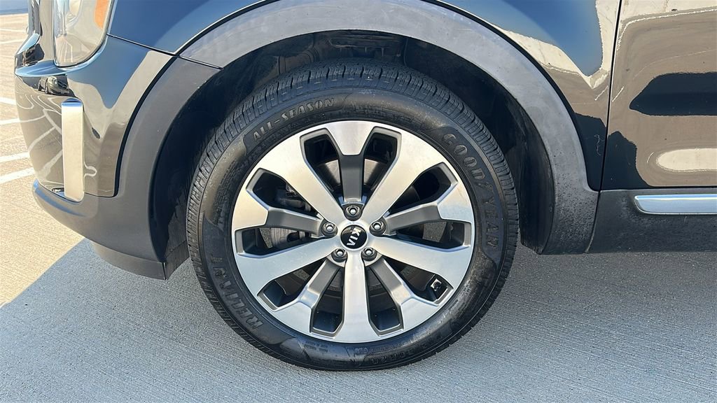 Used 2021 Kia Telluride EX w/ EX Premium Package image 7