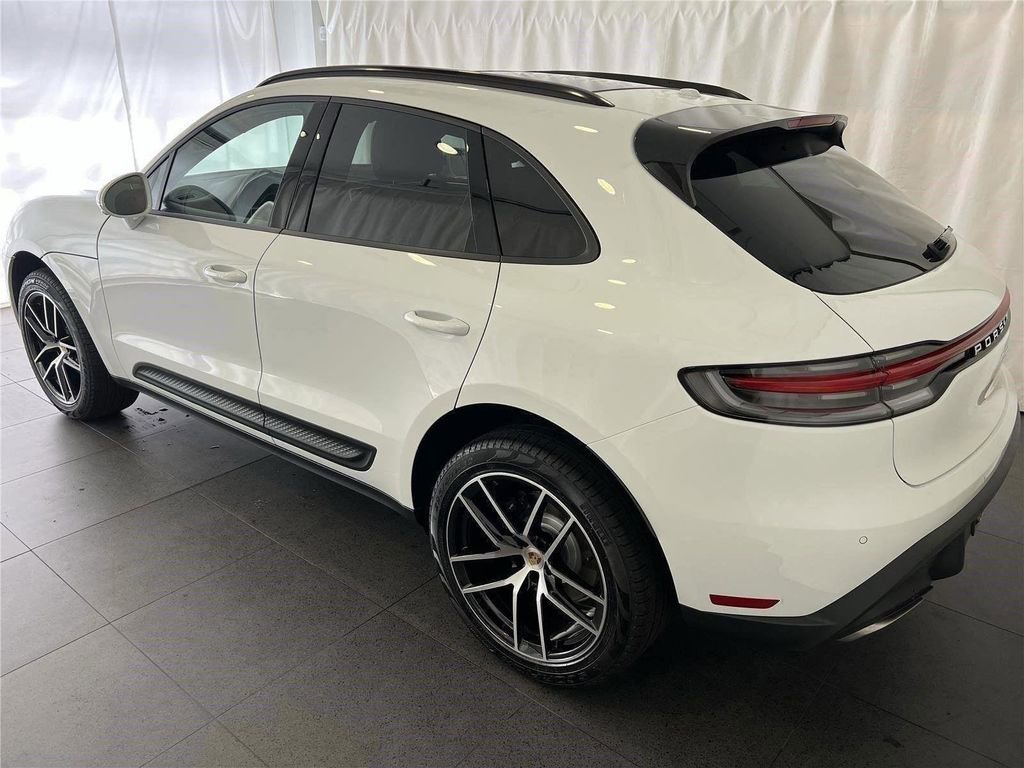 New 2026 Porsche Macan AWD/4WD image 3