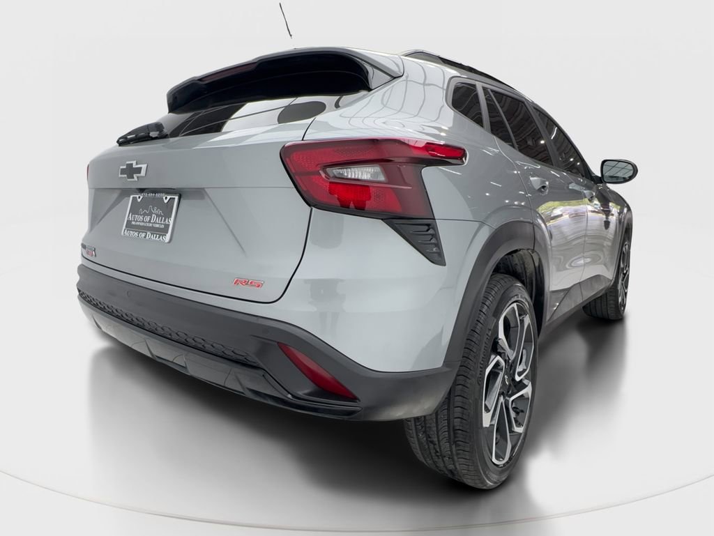 Used 2025 Chevrolet Trax RS w/ Sunroof Package image 7