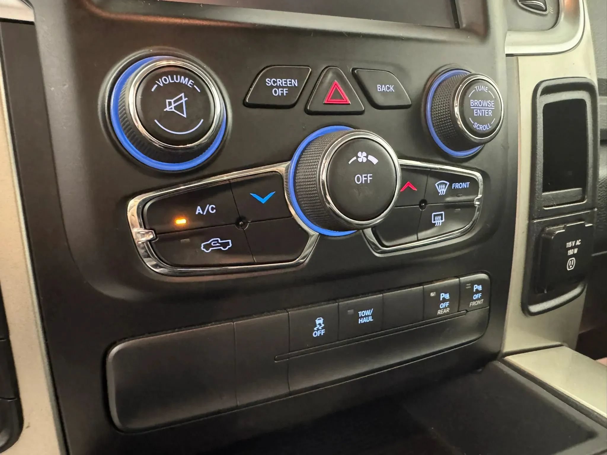 Used 2016 RAM 1500 Big Horn AWD/4WD image 20