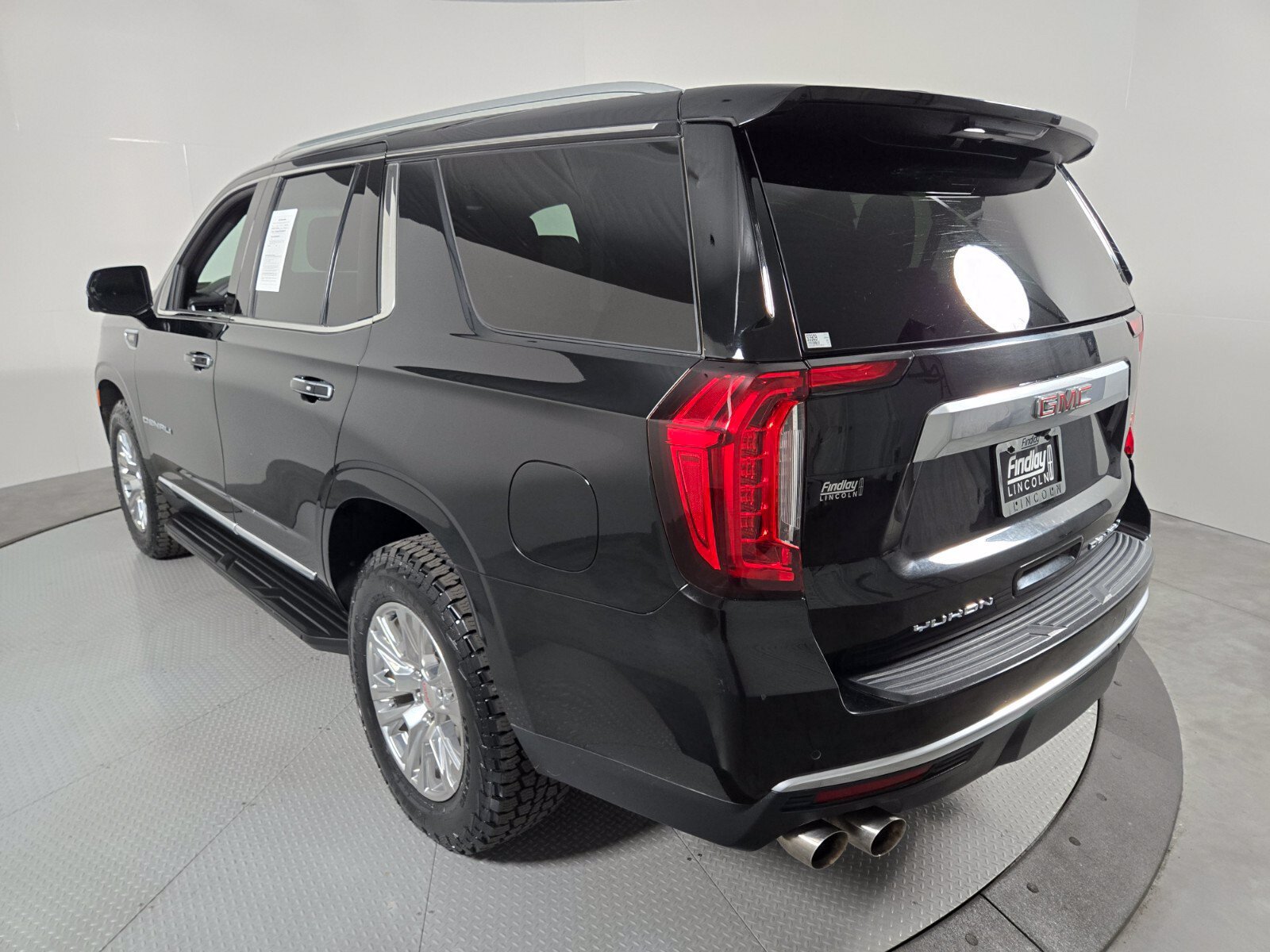 Used 2023 GMC Yukon Denali AWD/4WD image 6