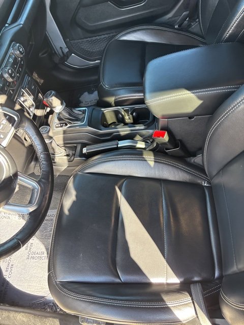 Used 2020 Jeep Wrangler Unlimited Sahara image 15