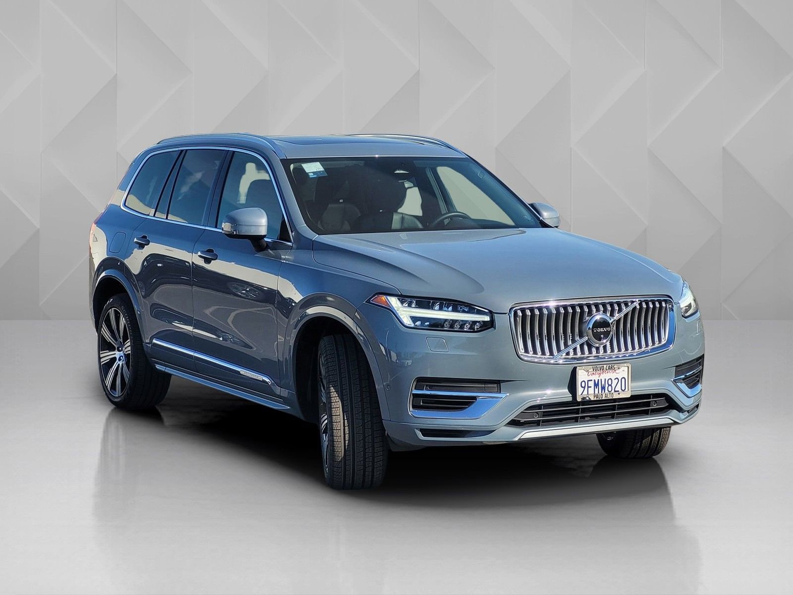 Certified 2023 Volvo XC90 T8 Plus w/ Protection Package Premier image 8