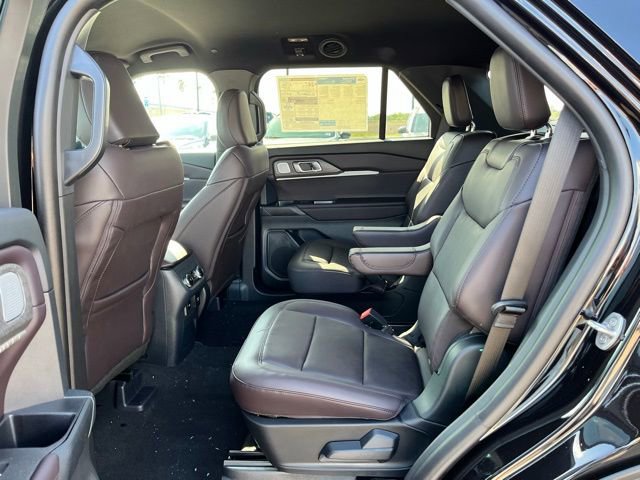 New 2026 Ford Explorer Platinum image 18