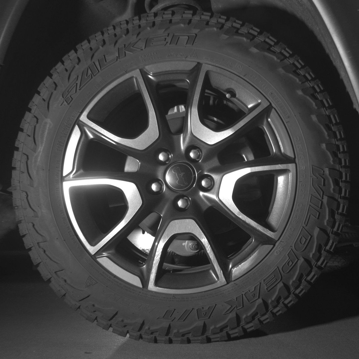 Used 2025 Jeep Compass Trailhawk AWD/4WD image 15