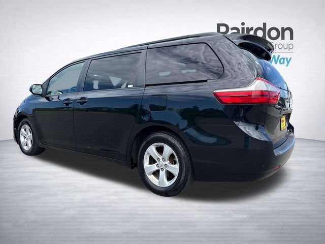 Used 2015 Toyota Sienna LE FWD image 5