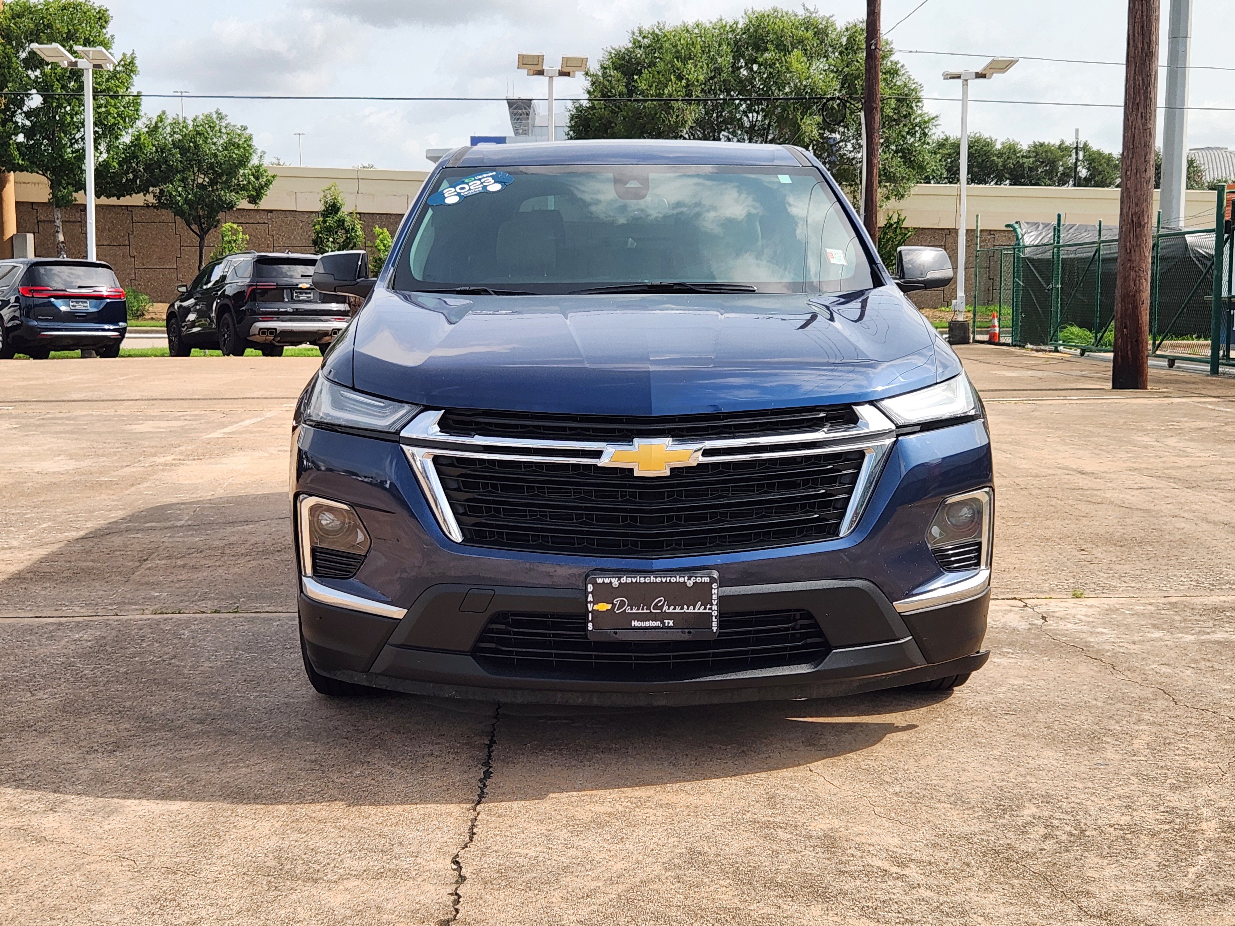 Certified 2023 Chevrolet Traverse LS FWD image 3