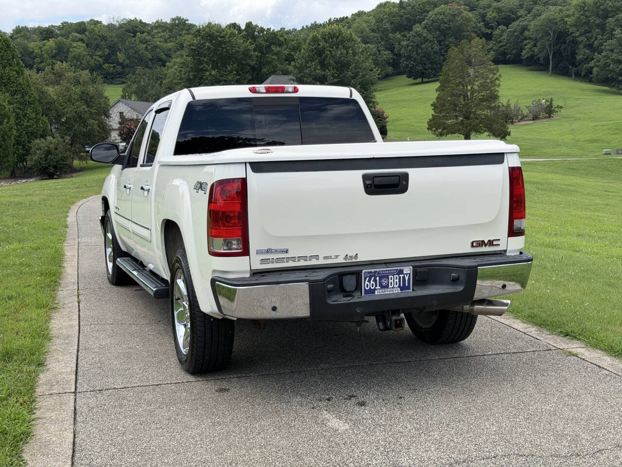 Used 2013 GMC Sierra 1500 SLT w/ SLT White Diamond Edition AWD/4WD image 8