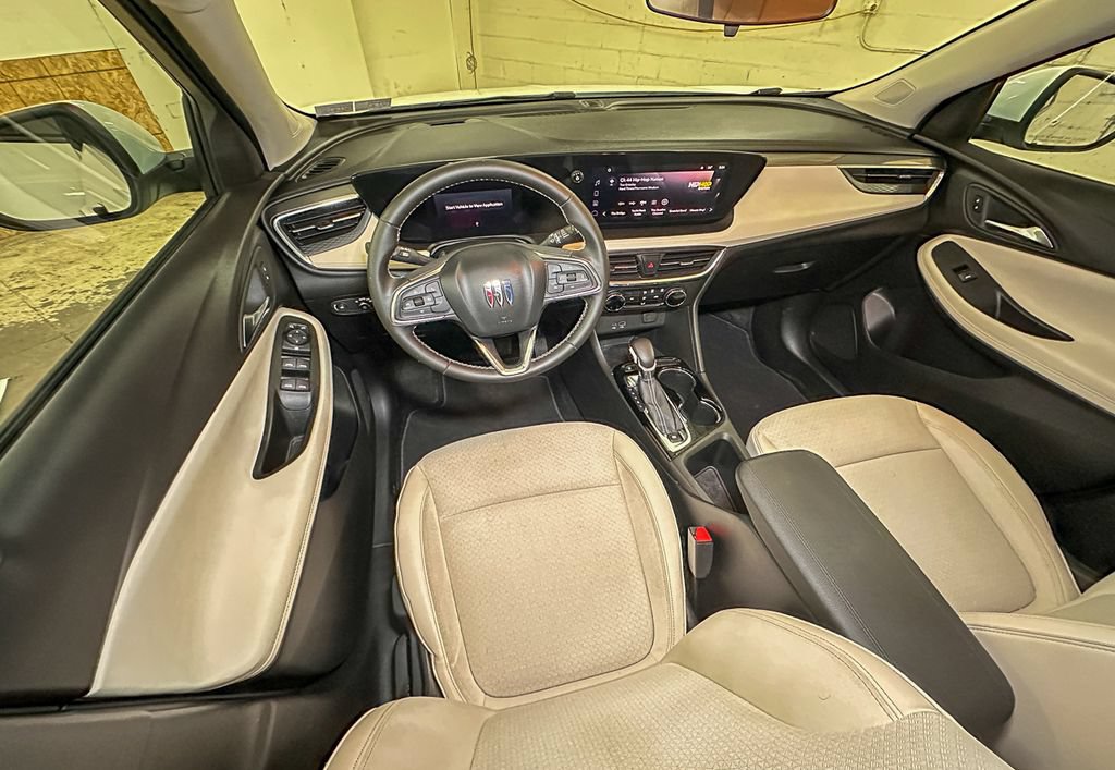 Used 2024 Buick Encore GX Preferred AWD/4WD image 12