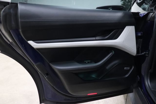 Used 2022 Porsche Taycan RWD image 13