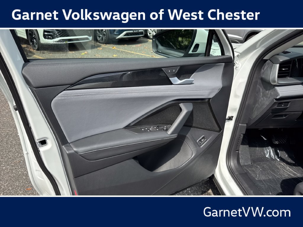 New 2026 Volkswagen Tiguan SE AWD/4WD image 10