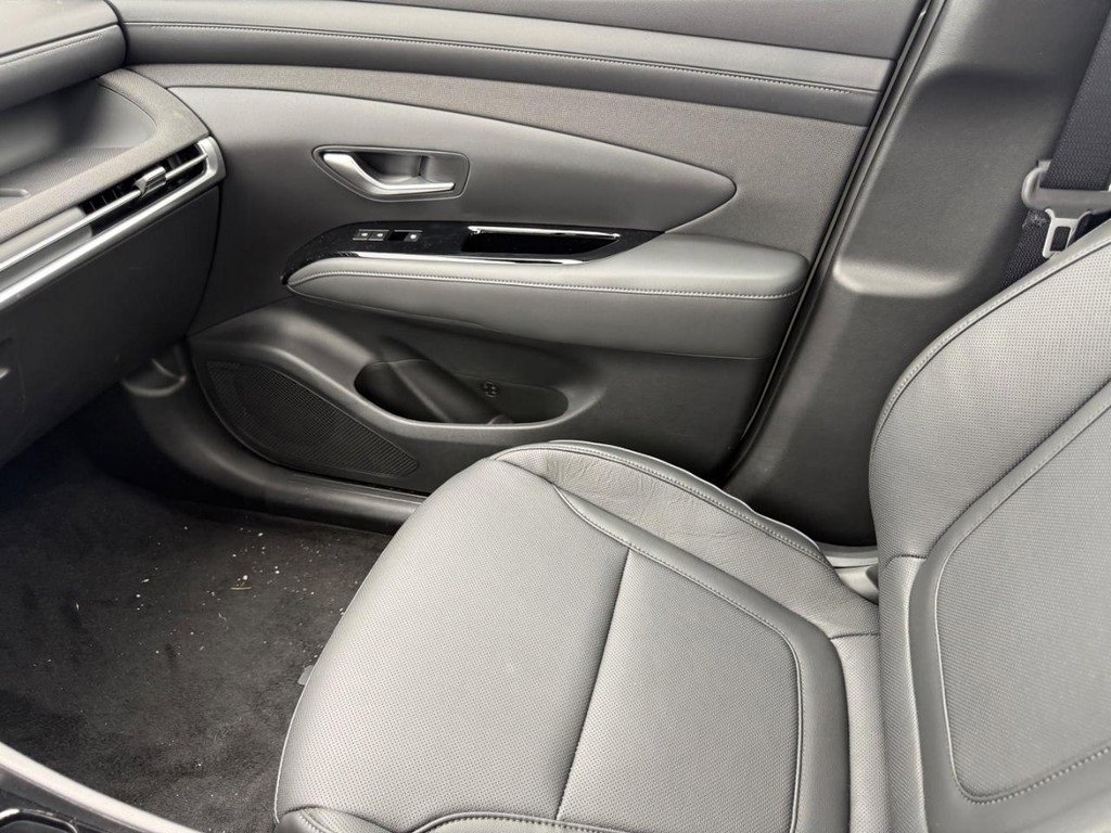 New 2025 Hyundai Santa Cruz Limited image 16