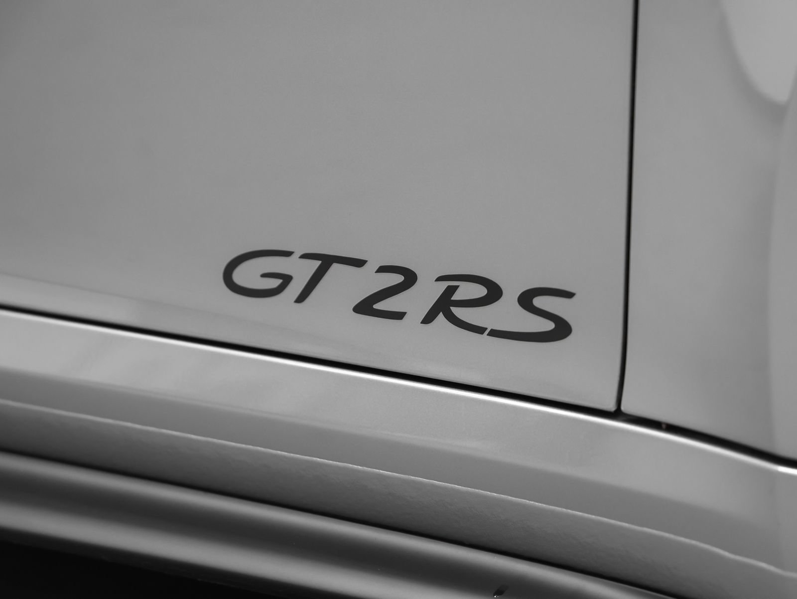 Certified 2018 Porsche 911 GT2 RS RWD image 29