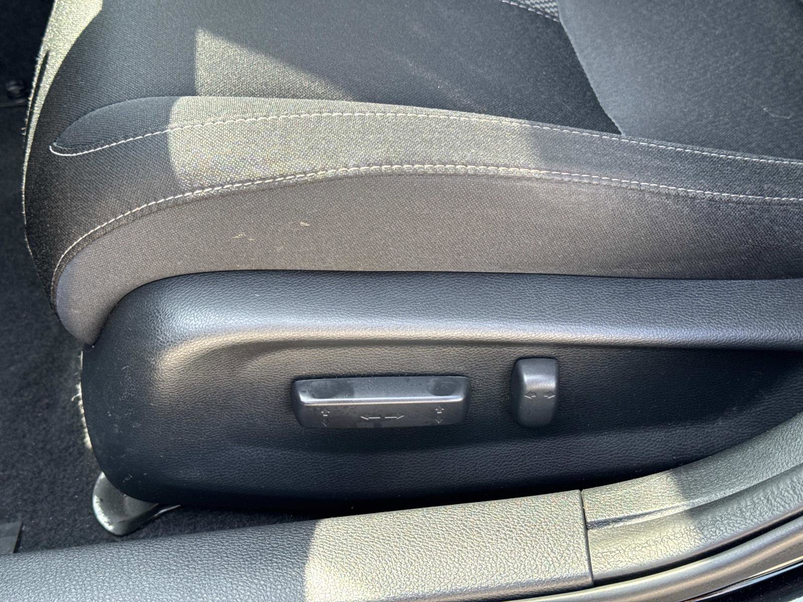 Used 2019 Honda Civic EX image 16