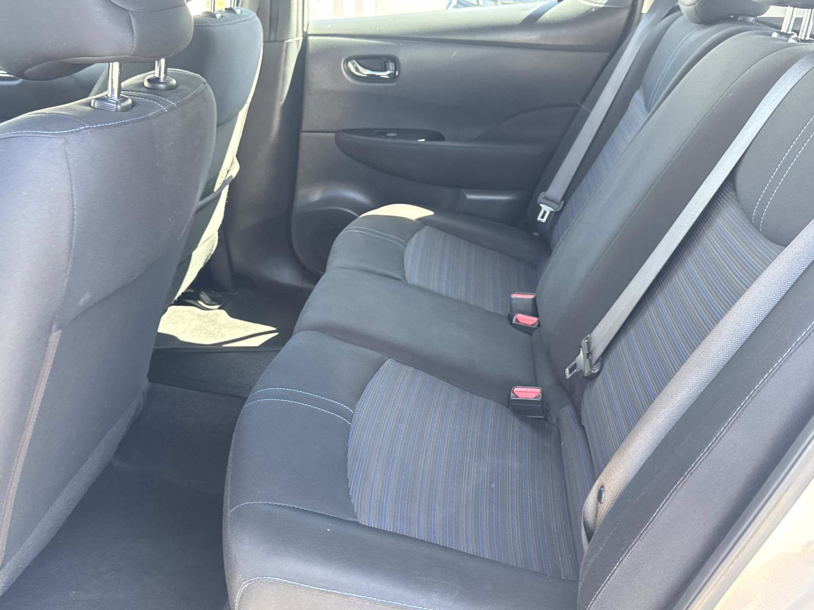 Used 2021 Nissan Leaf SV image 11