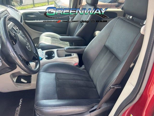 Used 2015 Dodge Grand Caravan SXT FWD image 13