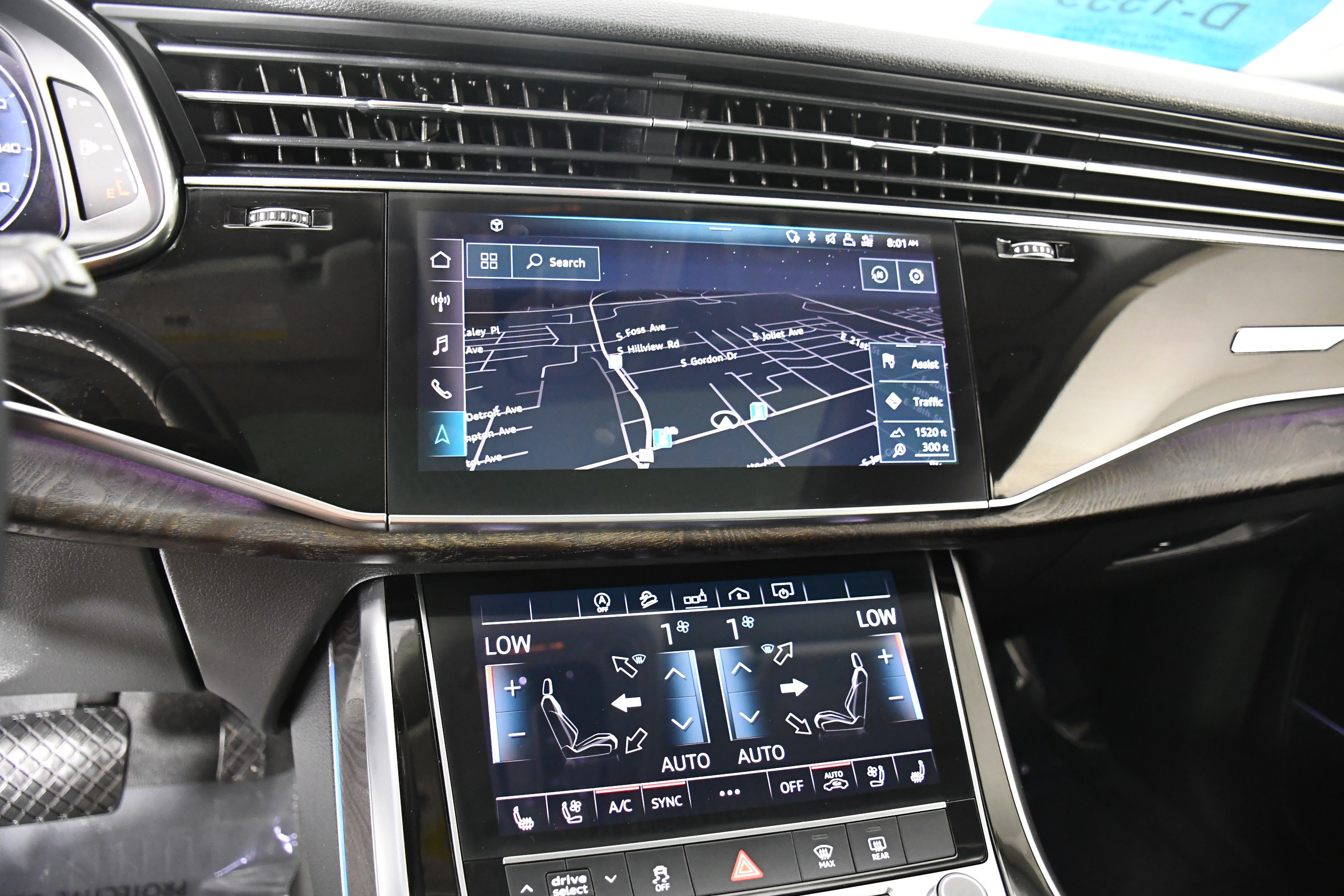 Used 2020 Audi Q8 Premium Plus w/ Premium Plus Package AWD/4WD image 24