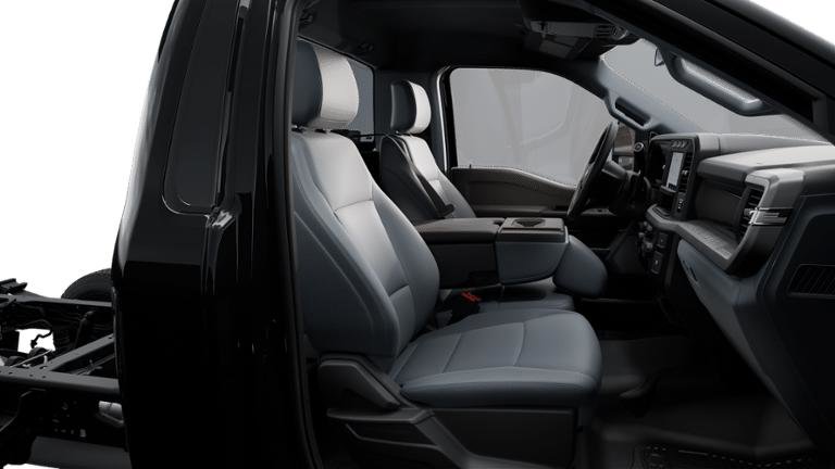 New 2025 Ford F550 4x4 Regular Cab Super Duty image 34