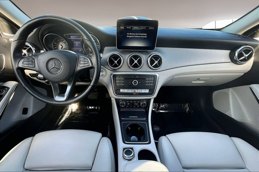Used 2019 Mercedes-Benz GLA 250 w/ Premium Package image 7