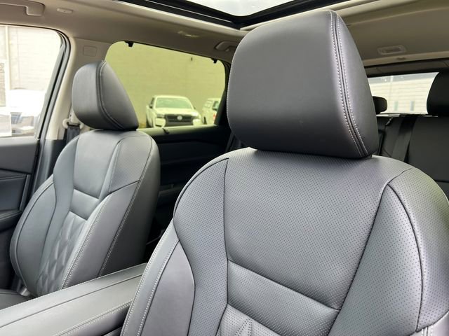 New 2026 Nissan Rogue Platinum w/ Platinum Premium Package image 11