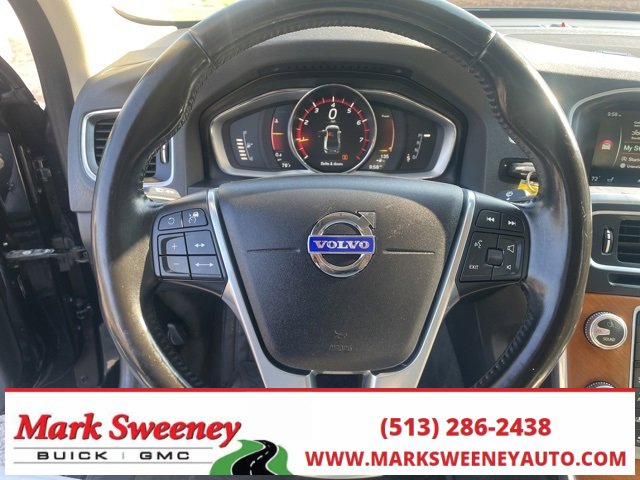 Used 2017 Volvo S60 T5 Inscription Platinum w/ Climate Package image 19