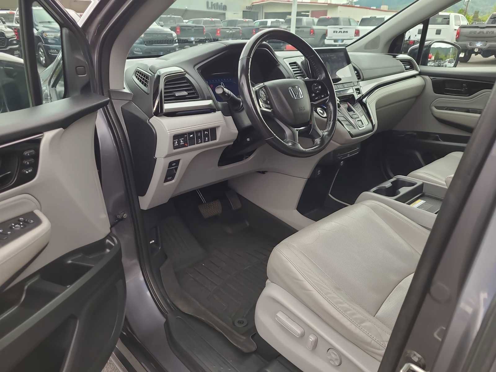 Used 2018 Honda Odyssey Elite image 10