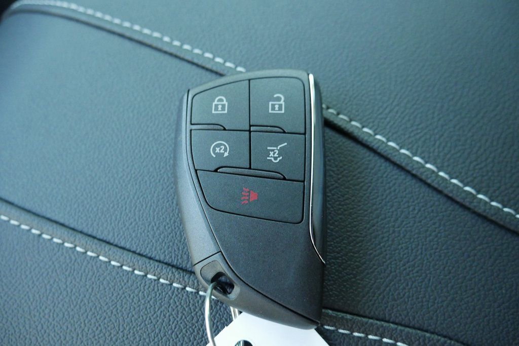 New 2026 Chevrolet Traverse LT w/ LPO, Floor Liner Package image 18