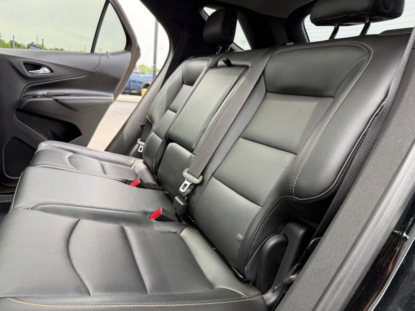 Used 2019 Chevrolet Equinox Premier FWD image 30