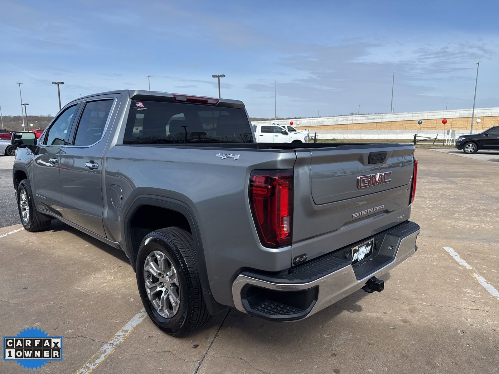 Used 2025 GMC Sierra 1500 SLT image 5