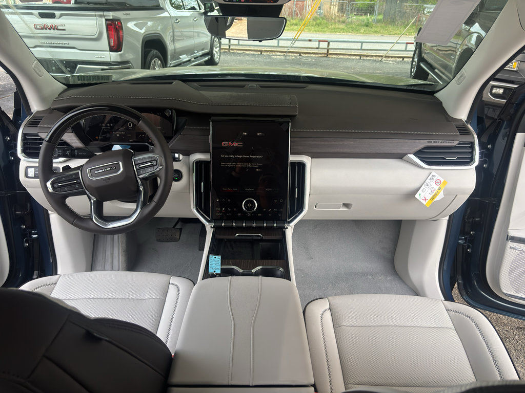 New 2026 GMC Acadia Denali w/ Super Cruise Package FWD image 20