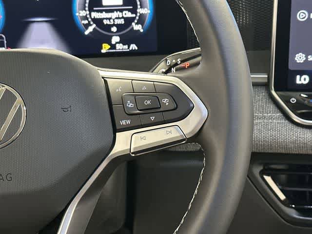 Used 2025 Volkswagen Tiguan S AWD/4WD image 9