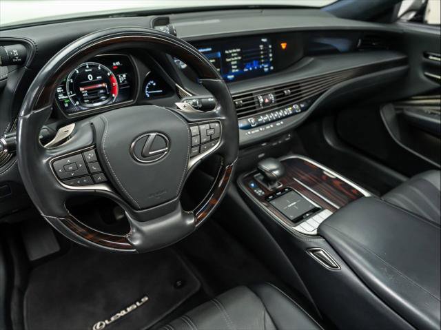 Used 2020 Lexus LS 500 image 17