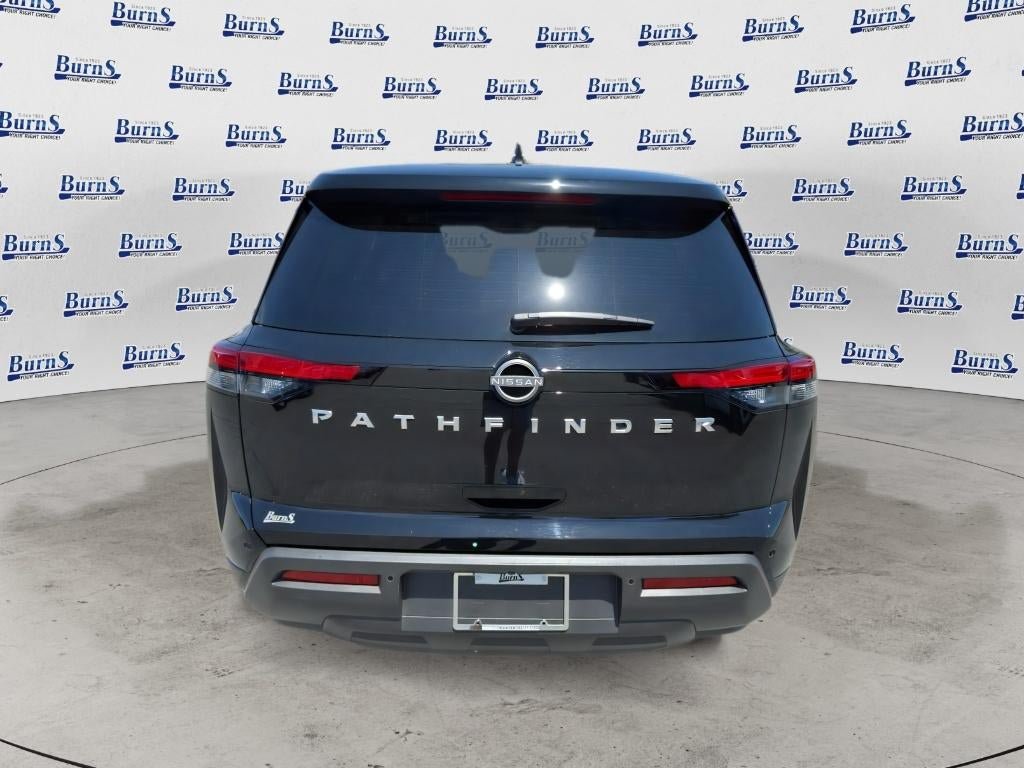 Used 2025 Nissan Pathfinder S FWD image 6