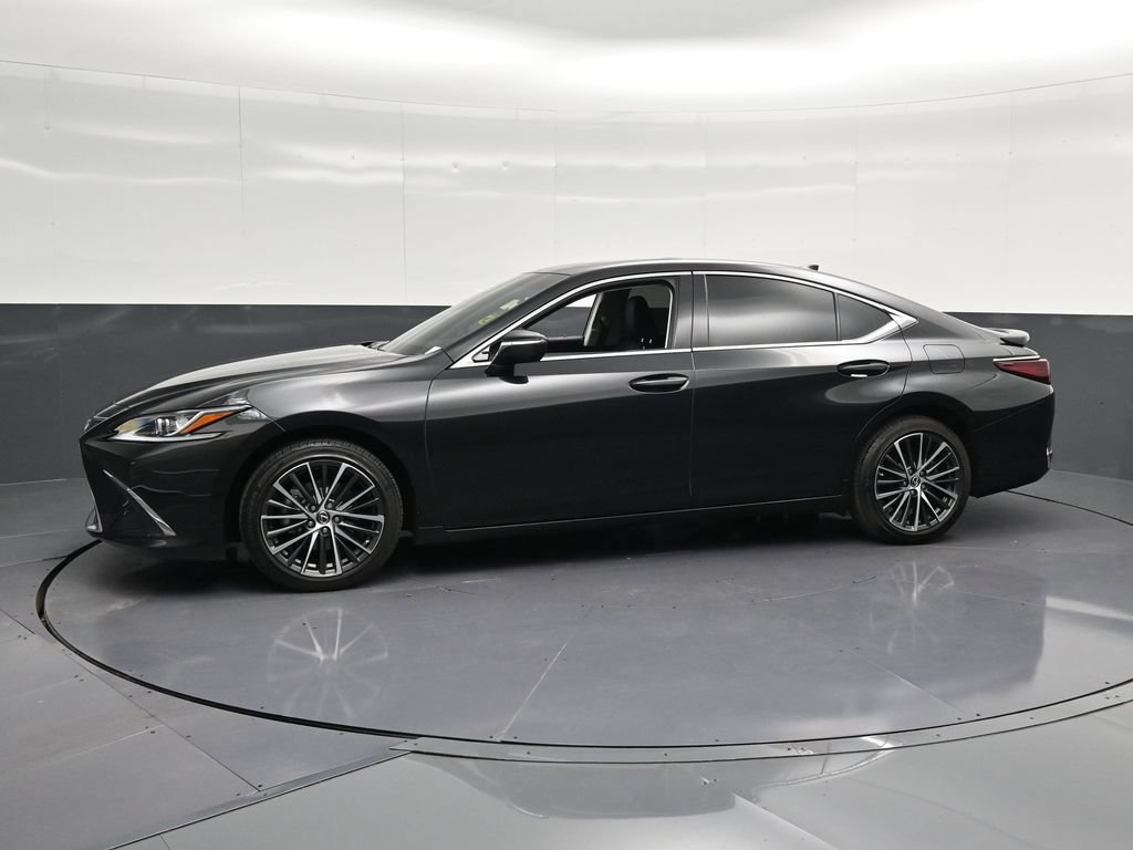 Used 2025 Lexus ES 300h w/ Premium Package FWD image 7