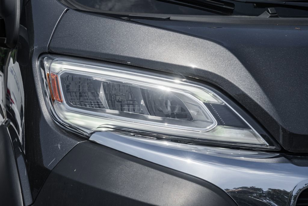 New 2025 RAM ProMaster 3500 w/ Quick Order Package 22G SLT image 9