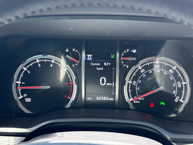 Used 2022 Toyota 4Runner Limited AWD/4WD image 25