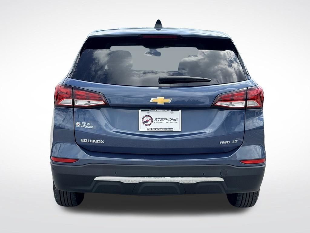 Used 2024 Chevrolet Equinox LT AWD/4WD image 5