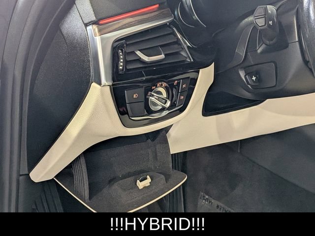 Used 2018 BMW 530e RWD image 16