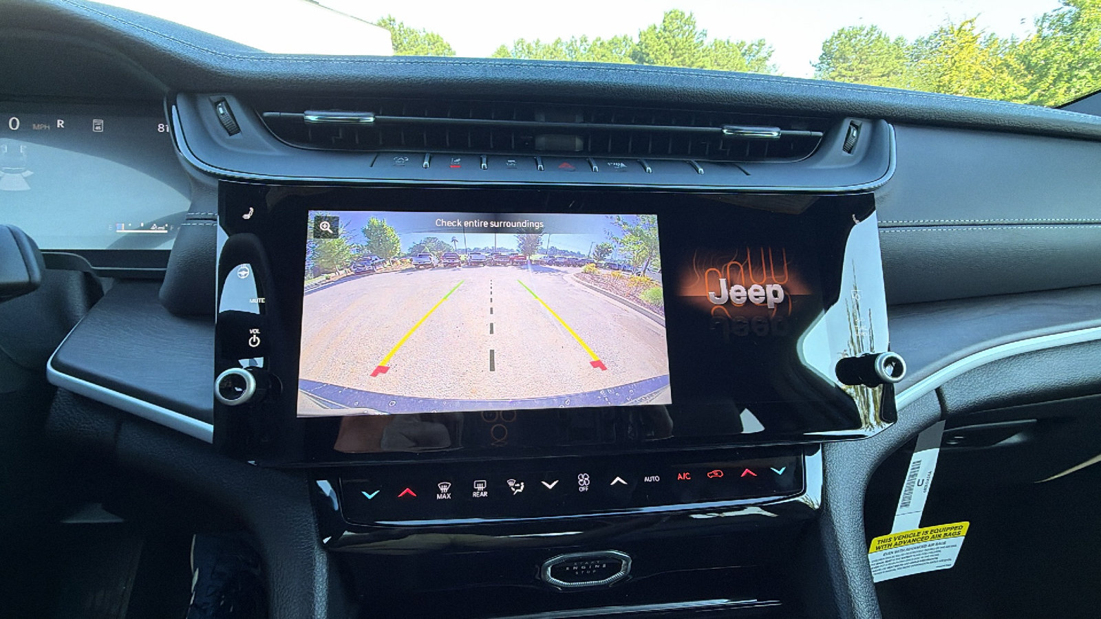 New 2026 Jeep Grand Cherokee Limited w/ Limited Altitude Package AWD/4WD image 27