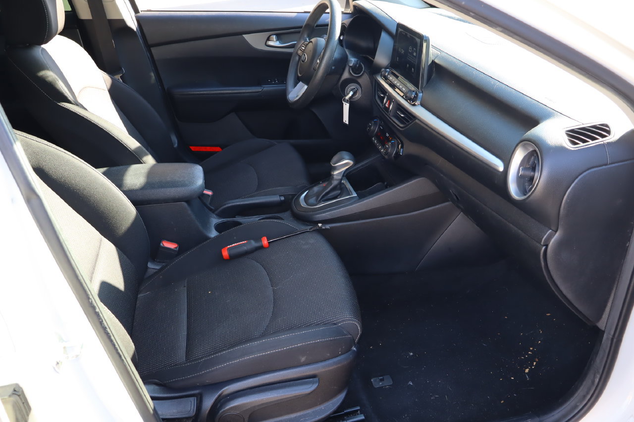 Used 2019 Kia Forte LXS FWD image 16