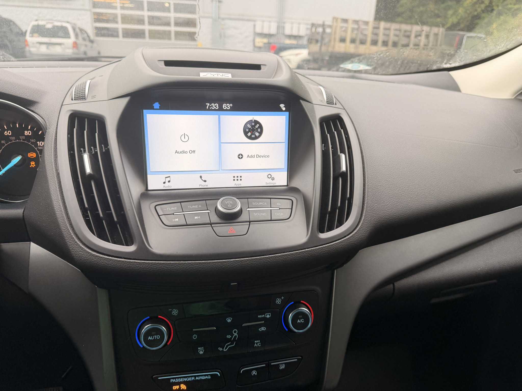 Used 2017 Ford Escape SE w/ Equipment Group 201A AWD/4WD image 11