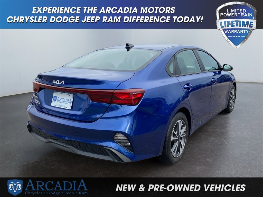 Used 2023 Kia Forte LXS image 5