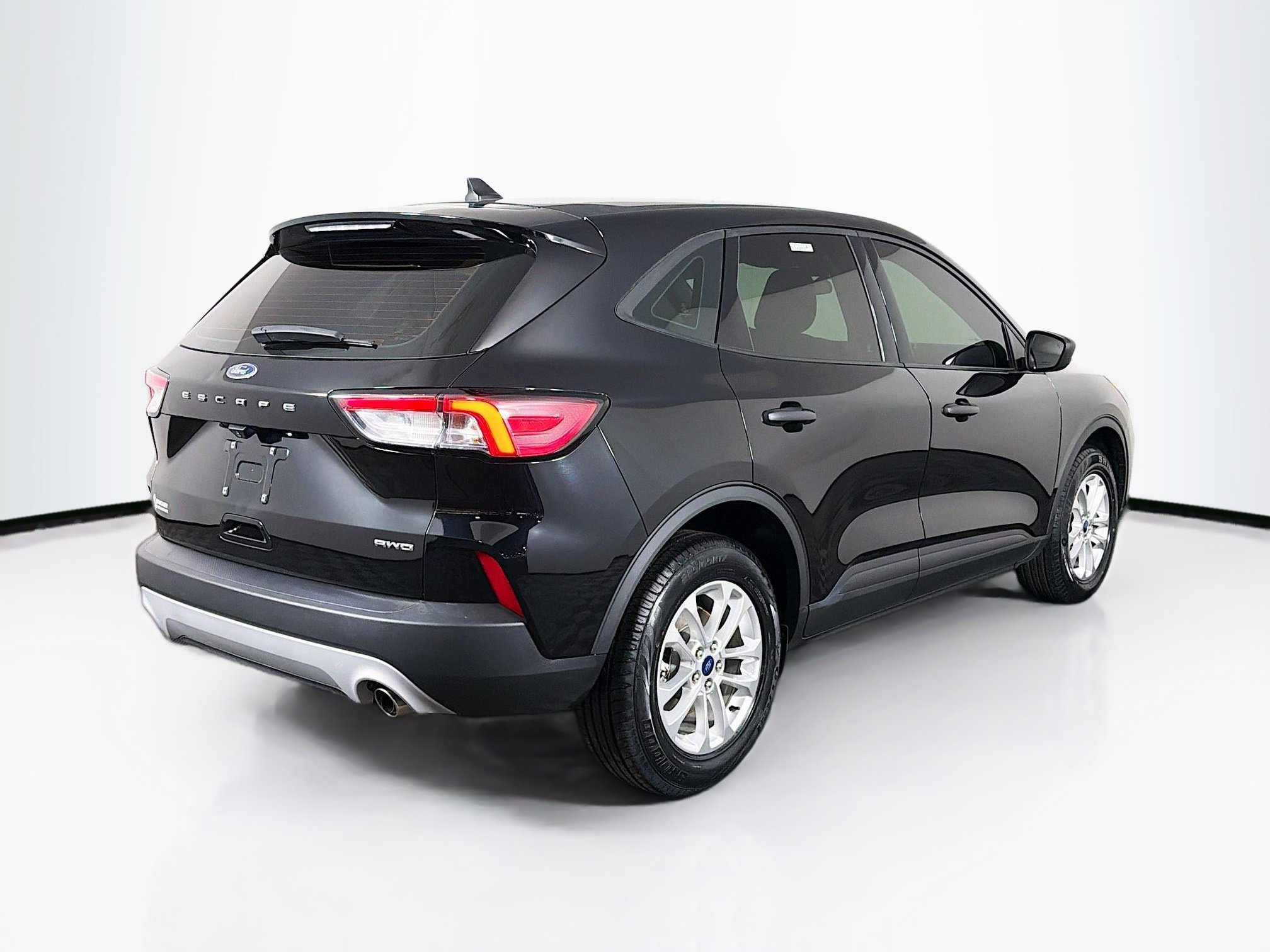 Used 2022 Ford Escape S image 8