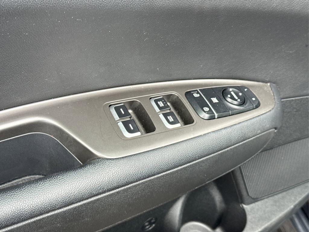 Used 2020 Kia Optima SE image 28