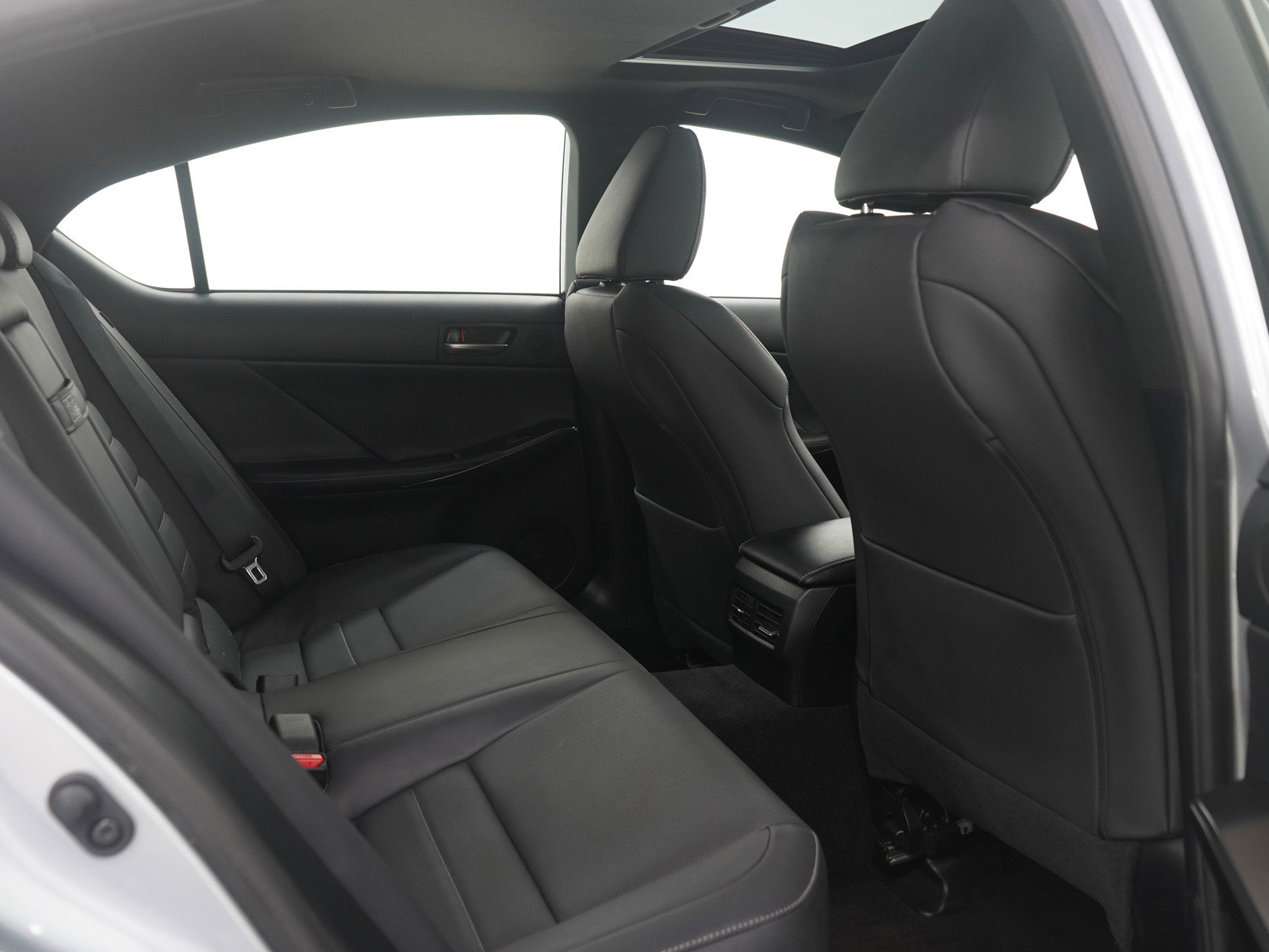 Used 2024 Lexus IS 500 RWD image 12