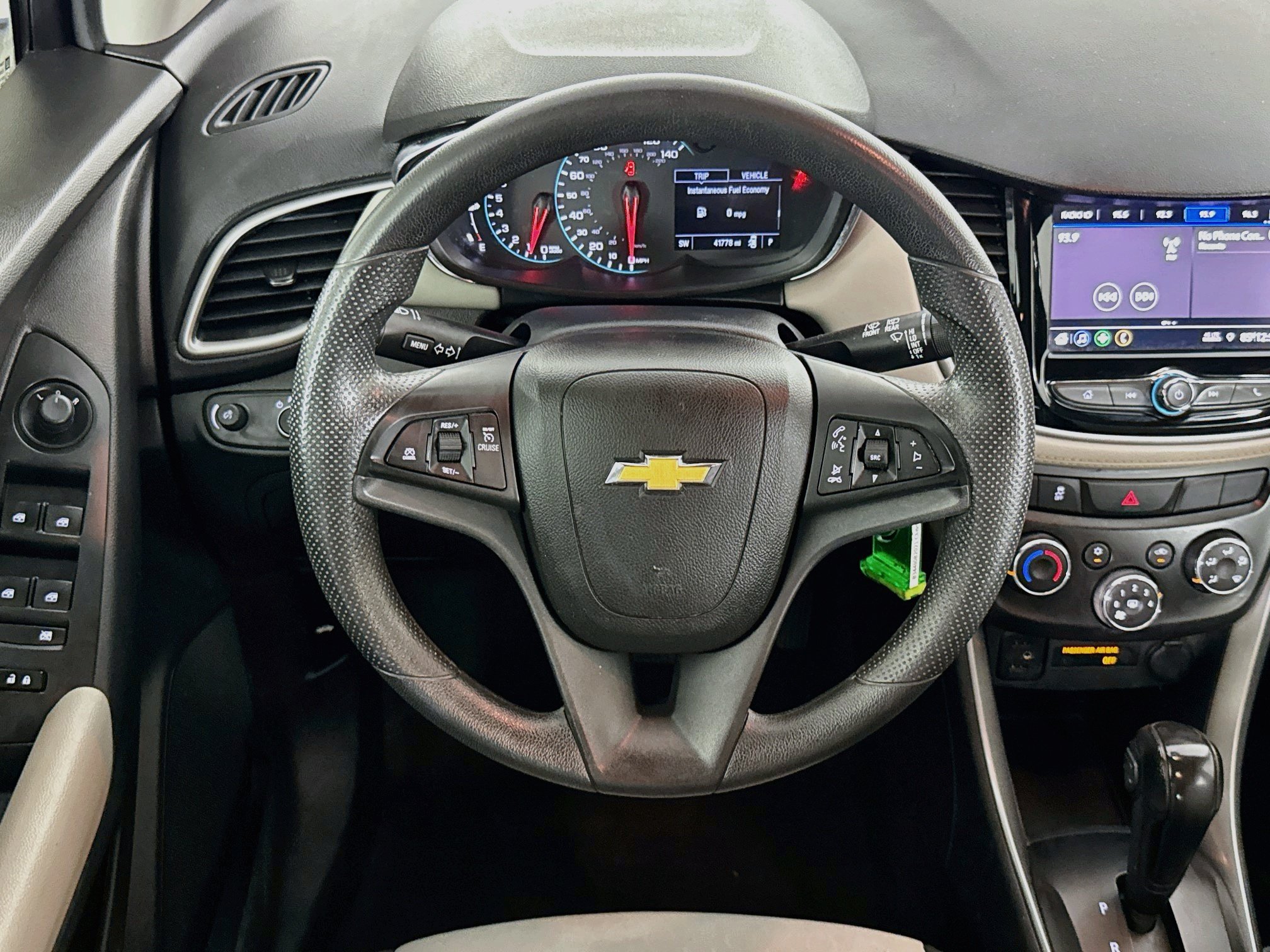 Used 2021 Chevrolet Trax LS w/ Tint and Cruise Package FWD image 15