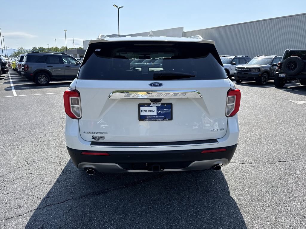 Used 2022 Ford Explorer Limited w/ Limited Technology Package AWD/4WD image 6